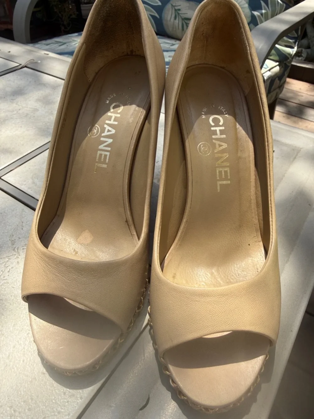 Iconic CHANEL Nude Beige Peep-Toe Platform with Chain Trim Interlocking CC logo